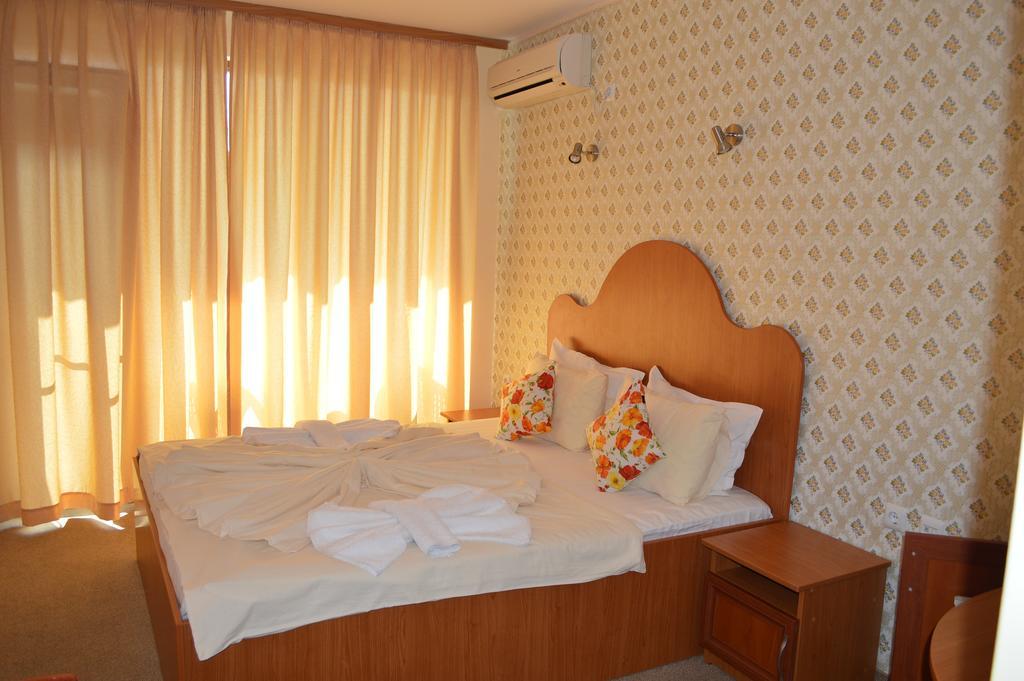 Family Hotel Deykin Slantschew brjag Exterior foto
