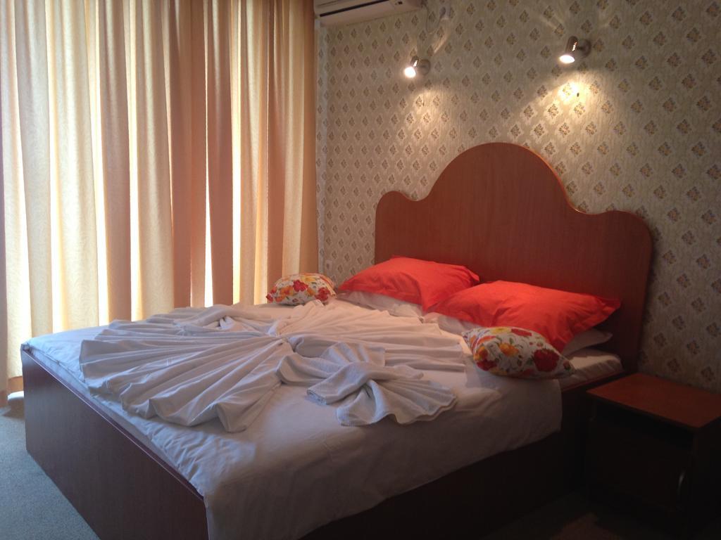 Family Hotel Deykin Slantschew brjag Exterior foto