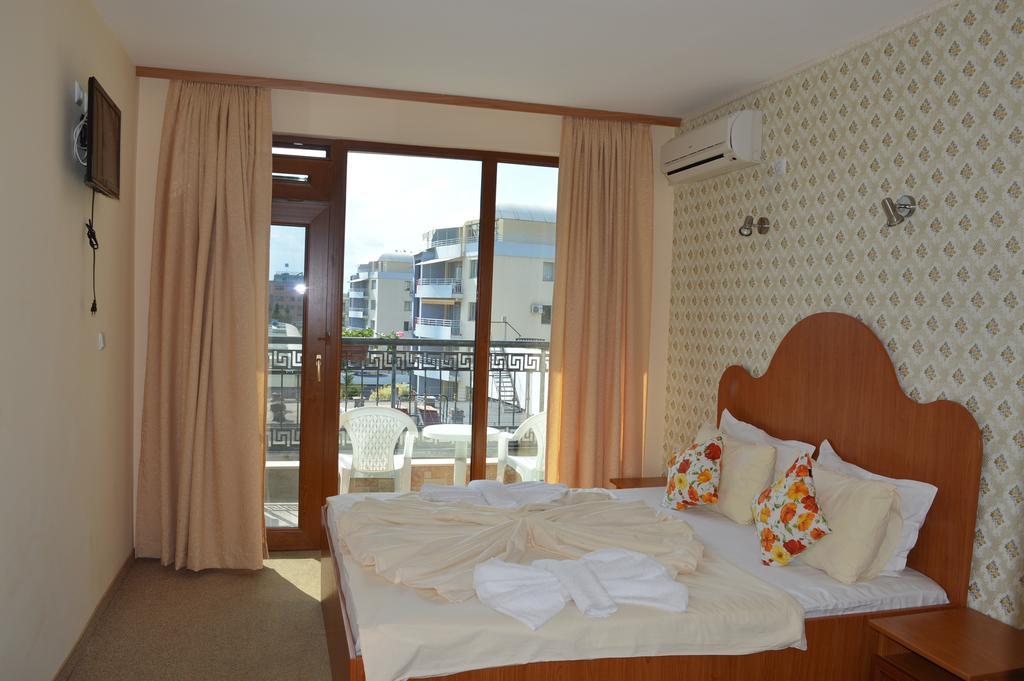 Family Hotel Deykin Slantschew brjag Exterior foto